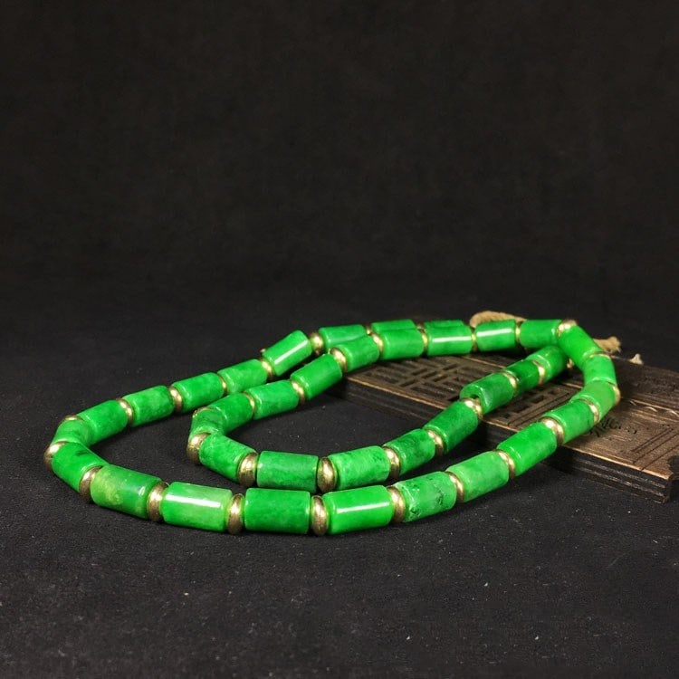 Chinese Green Beads Necklace (1 of 5)