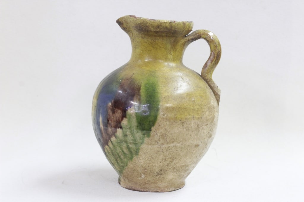 Chinese Sancai Ware Jar (1 of 8)