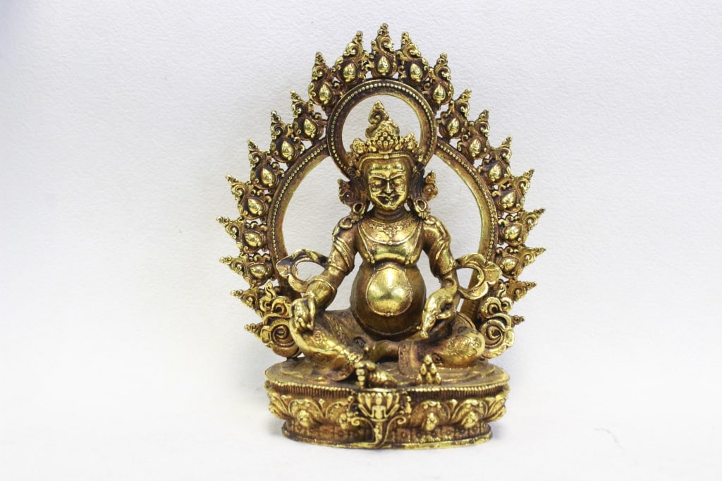 Chinese Gilt Bronze Buddha: Chinese Gilt Bronze Buddha Dimension: 5"H.