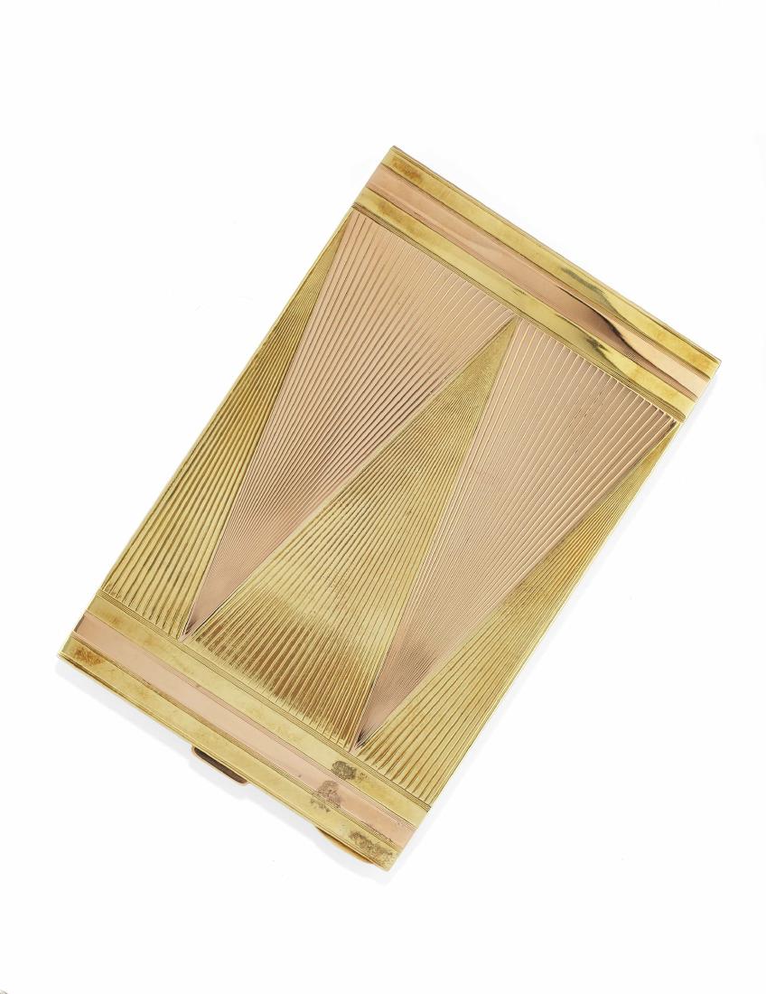 BOITE A'CIGARETTES EN OR DE TROIS COULEURS (1 of 1)