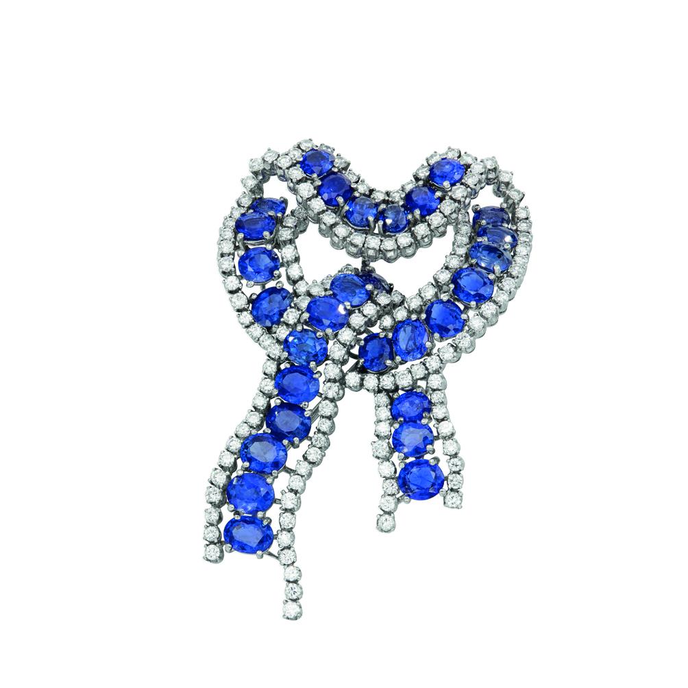 BROCHE EN OR, SAPHIRS ET DIAMANTS (1 of 1)