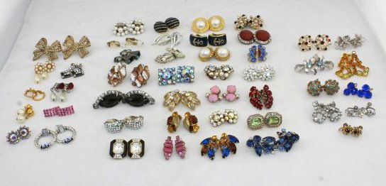 Vintage Costume Jewelry Rhinestone Earring Lot 46 Pairs: Vintage Costume Jewelry Rhinestone, Faux Pearl & Enamel Earring Lot 46 Pairs total. Some designers including Coro, Monet, Lisner, B.N., Roman, Cal Art and a sterling pair and a gold filled pair. The g