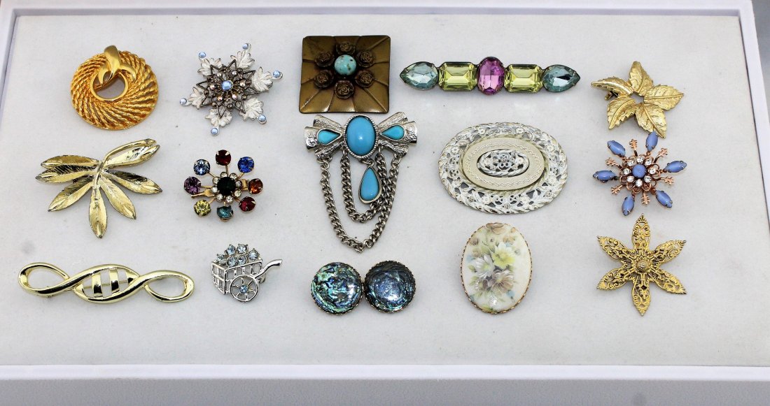 Brooch Pin Earrings Lot (1 of 4)