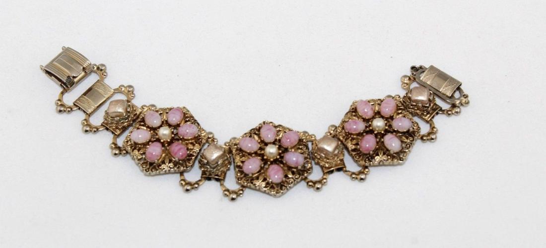 Vintage Pink Cabochon Faux Pearl Gold Tone Bracelet (1 of 2)
