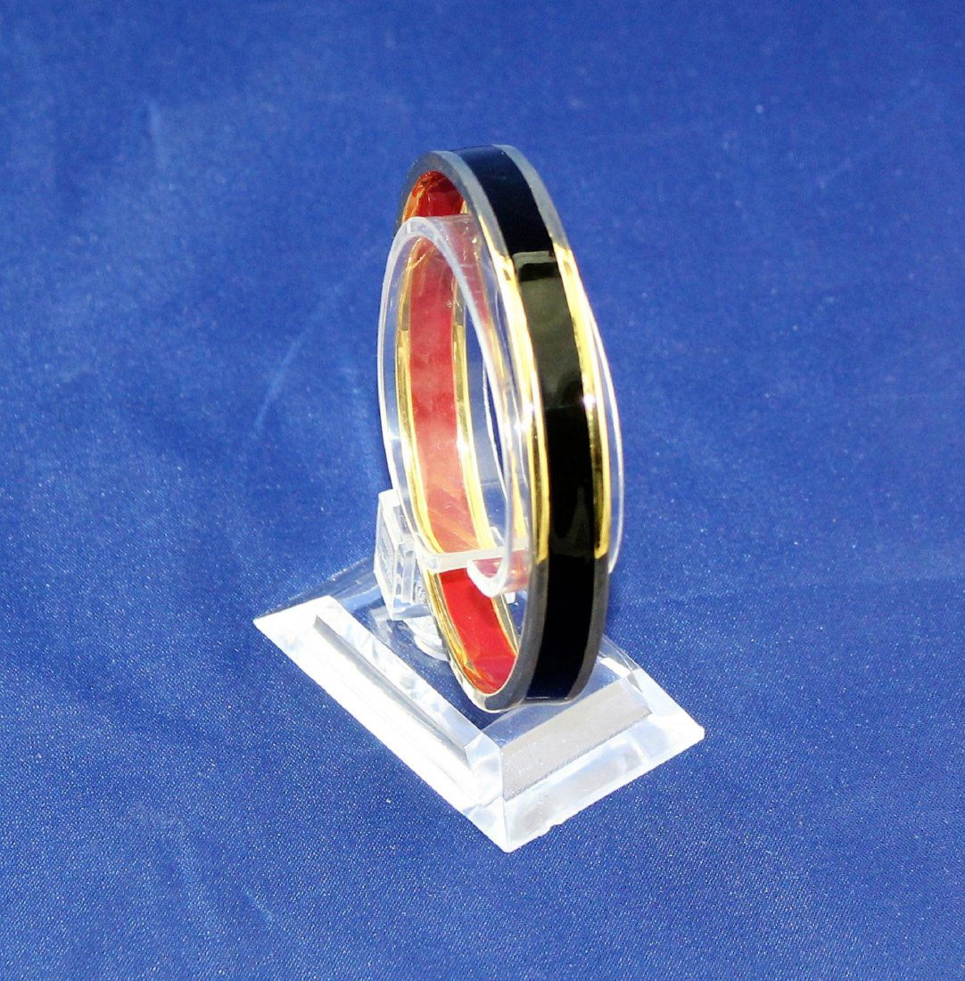 Carolina Herrera Black Red Enamel Gold Bangle Bracelet (1 of 3)