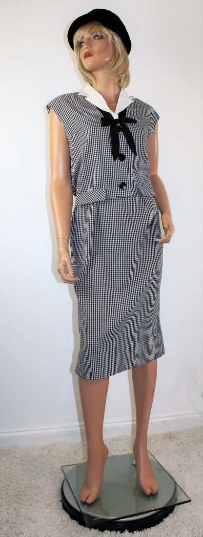 Vintage 60's 2 Piece Dress & Hat by Tailored Junior XS: Great vintage 50's to mid 60's 2 piece dress by Tailored Junior & black velvet hat, XS size, both made in USA. The dress has a lining sewn to the skirt and the top covers over the slip. The dress has 