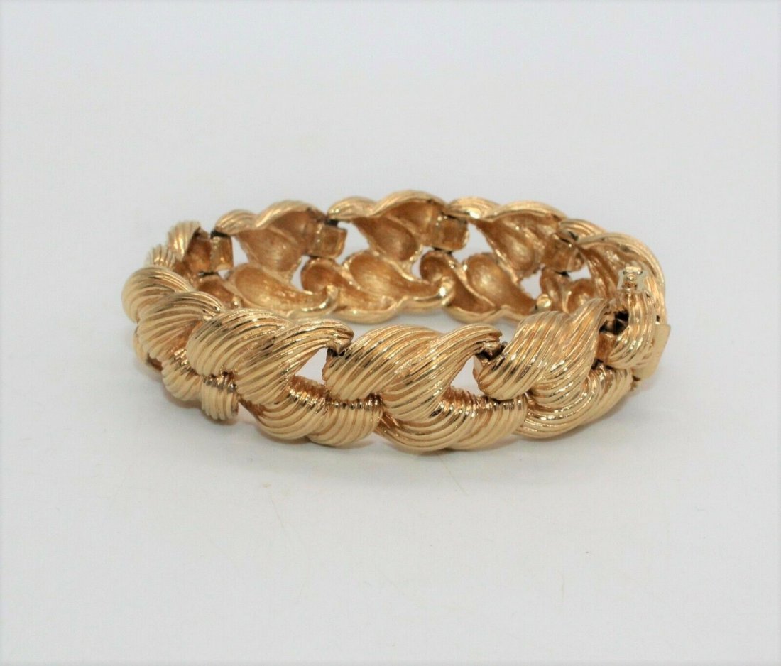 Vintage Signed CINER Chunky Gold Tone Link Bracelet (1 of 5)
