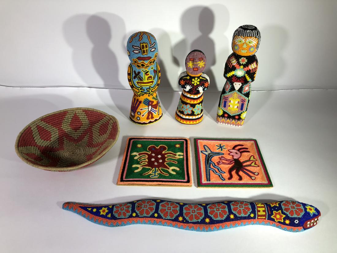 7 Huichol beaded items (1 of 4)