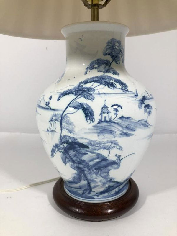 Asian Style Ceramic Table Lamp (1 of 5)