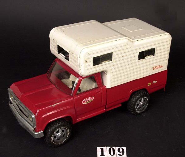 Tonka pickup truck w/ camper body: Tonka pickup truck w/ camper body