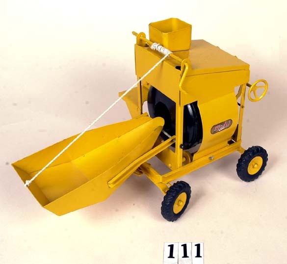 Doepke Jaeger on-site cement mixer (restored): Doepke Jaeger on-site cement mixer (restored)