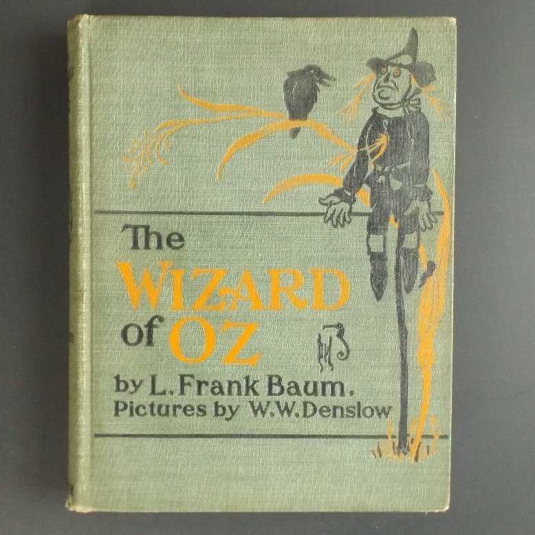 Frank Baum, Wizard of Oz, 16 Color Plates 1st Donahue: "The Wizard of Oz", by L. Frank Baum, the book is designed and illustrated by W.W. Denslow, the last copyright, 1903 by Baum and Denslow, published by Donohue & Co., Chicago in 1913;. One of the fines