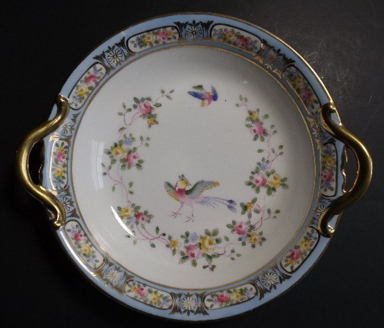 Nippon Morimura Hand-Painted Porcelain Bowl 1910s: Antique Hand painted Nippon porcelain bowl, created by Morimura Brothers, Japan, 1910s - 1921. This particular Morimura porcelain mark was applied 1911-1921. Rates vary per zone/country, we will adjus