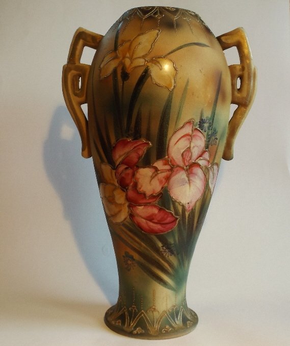 Antique Art Nouveau Ceramic Vase, Irises, Japan 1920s (1 of 13)