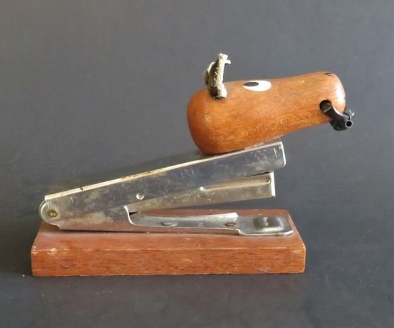 Vintage Mid Century Modern Horse Desk Office Stapler, 1950s, Decor (1 of 9)