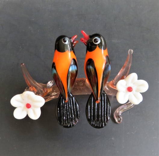 Figurines & Miniatures