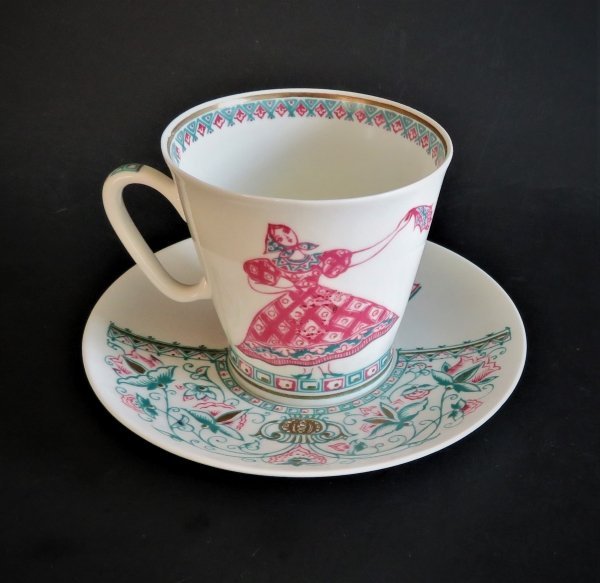 Vintage Russian USSR Demitasse Cup & Saucer, Lomonosov 1940s: Vintage Russian demitasse tea cup and saucer, fine quality translucent porcelain, floral design with dancing girl on one side of the cup, Lomonosov Porcelain Manufacturing [Imperial Porcelain Factory]