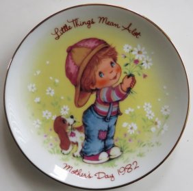 Little Things Mean Alot, 1982 Mother's Day, Porcelain Plate, Avon