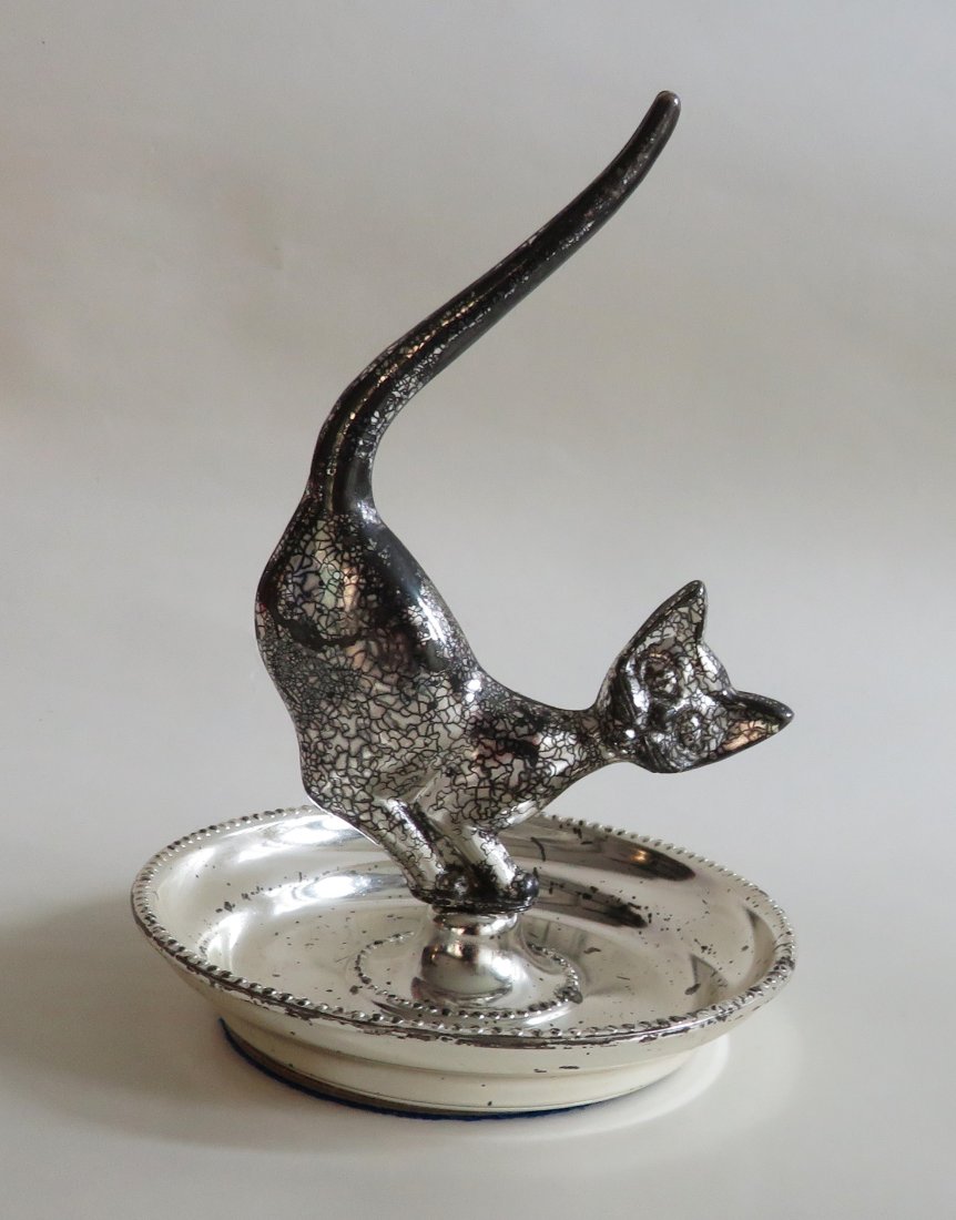 Vintage Mid Century Silver Plated Cat Ring Holder, England 1950s: Cat ring holder, marked "E.P. Zinc Silver Plated, Made in England," 1950s-1960s. The ring holder is 4.1/2" high to the tip of the cat's tail, 3.1/4" [9.6cm] across, unusual patina structure [see photo
