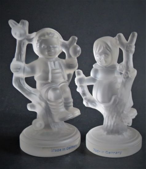 Set of 2 Vintage Crystal Glass Hummel Boy & Girl Figurines, Goebel 1992 (1 of 13)