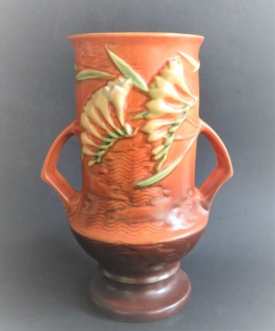 Vintage 1945 Art Deco Ceramic Roseville Pottery Freesia Vase 123-9 (1 of 8)