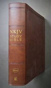 NKJV Study Holy Bible, New King James Version, Nelson Edition