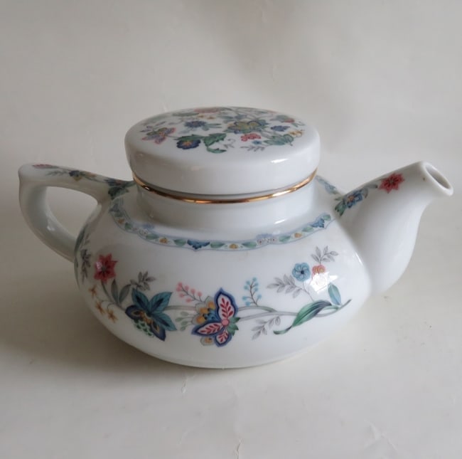 Porcelain Teapot, Floral Design, Andrea By Sadek, Made in Japan, 1960s (1 of 11)