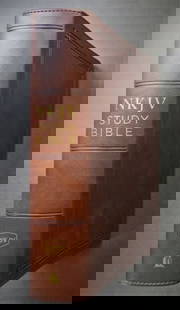 NKJV Study Holy Bible, New King James Version, Nelson Edition: "NKJV Study Bible, New King James Version, New Easy to Read Comfort Print", published by Thomas Nelson, Complete Resource for Studying God's Word. Lay Flat Mahogany Leathersoft. The original box with