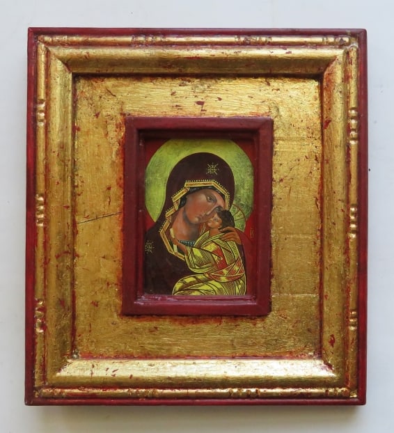Virgin Mary Eastern Orthodox Icon in Wooden Frame, c.1980s: "Virgin Mary" Eastern Orthodox icon in wooden frame, c.1980s. The icon is c.2.1/2 x 3.1/2 [6.3cm x 9cm] the frame is 7.1/2" x 8.1/4" [19cm x 221cm]; wooden easel, very good condition. US: Priority (c.