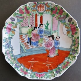 Antique Chinese Porcelain Plate, Qianlong, 1739-1795, Famille Rose