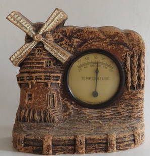 Vintage Windmill Thermometer Stand, Syroco Orna Wood USA 1940s: Vintage Windmill Thermometer stand, Syroco Orna Wood, marked "Temperature, Made in USA", temperature shows Fahrenheit, 1940s. The stand is c.4.1/2" [11.5cm] tall, 4.1/2" x 1.3/4" [11.5cm x 4.5cm], is