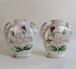 Iridescent Lusterware Salt & Pepper Shaker, Japan 1950s, Hand Painted Flower