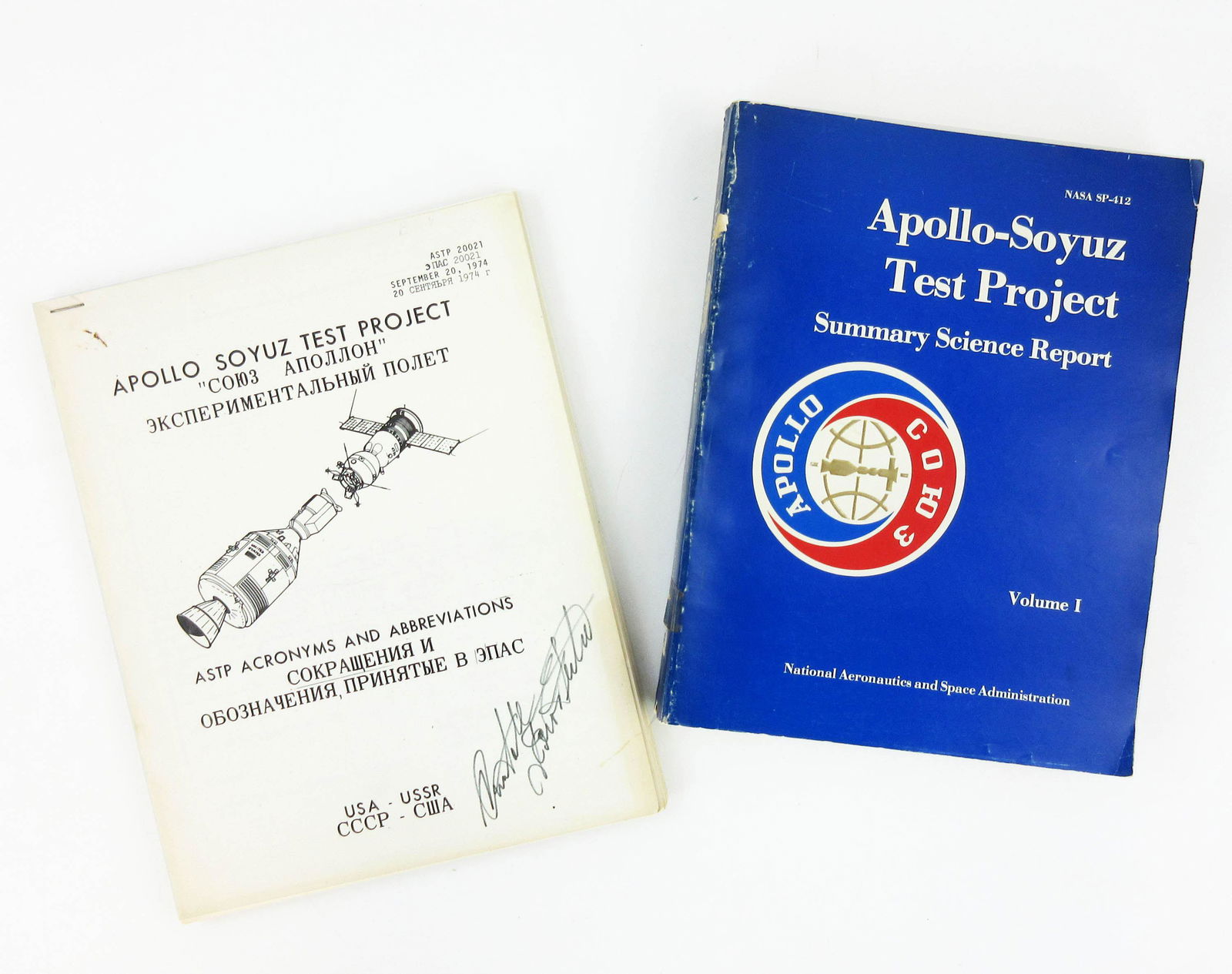 Two Apollo Soyuz Manuals, One Signed by NASA's Chief Russian Instructor (1 of 11)