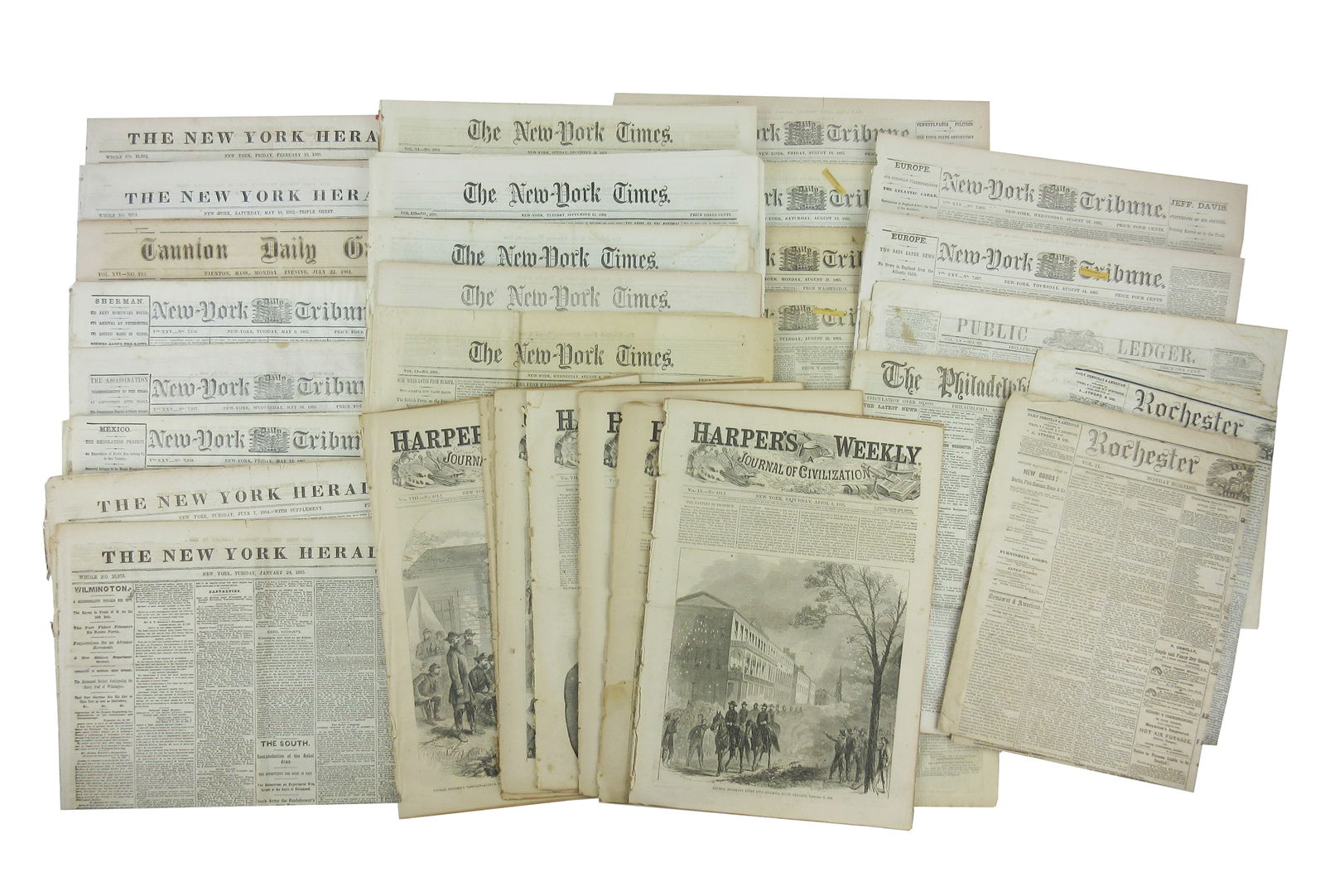 Extensive Civil War Newspaper Archive (31) (1 of 8)