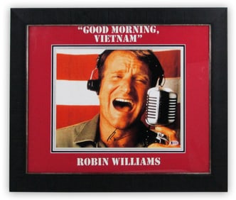 Robin Williams Signed "Good Morning Vietnam" Photo