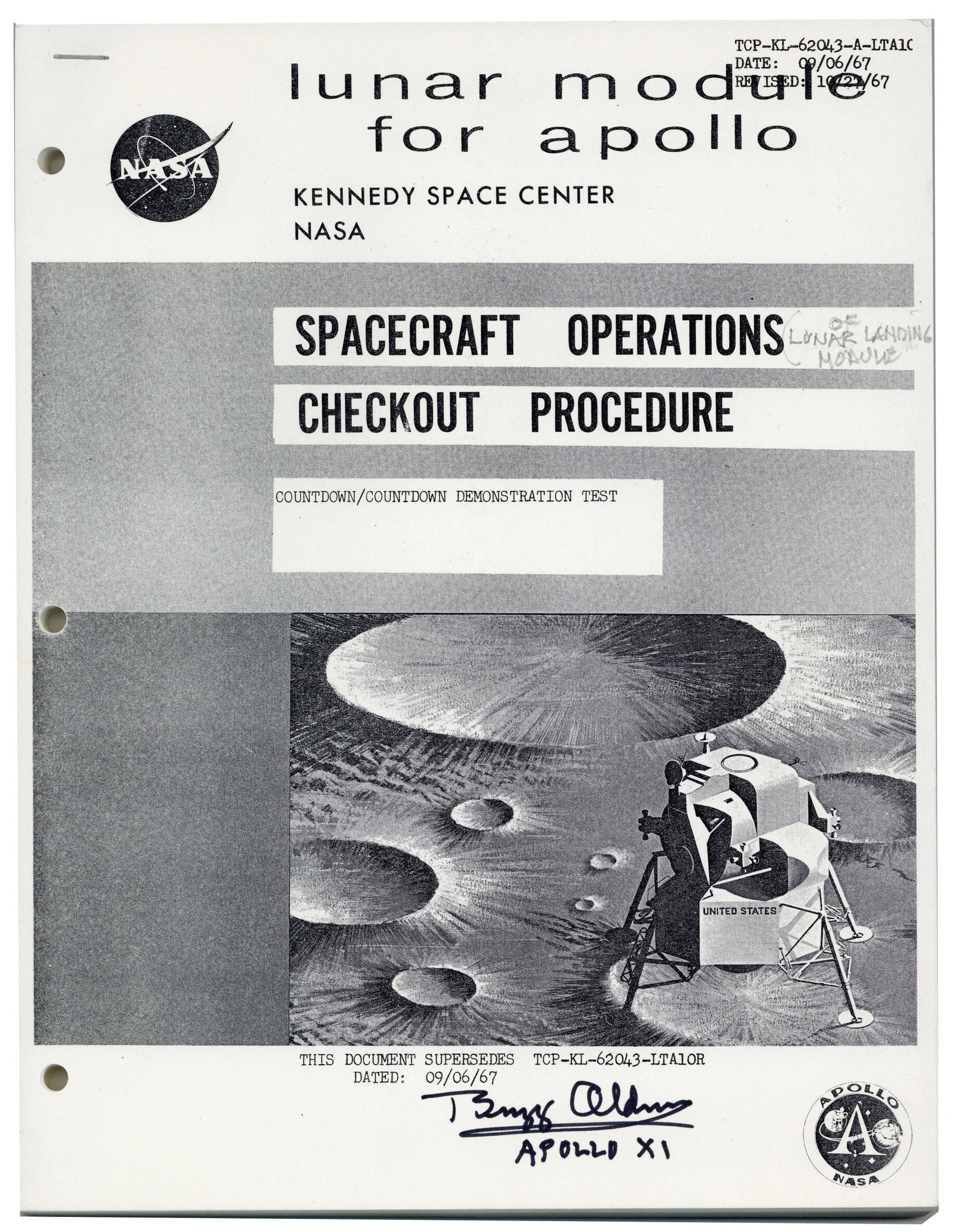 Buzz Aldrin Apollo 11 Signed Spacecraft Operations Checkout Procedure Guide (1 of 1)