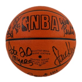 Chicago Bulls Signed Ball w/ Framed Phil Jackson TLS - Greatest Team Ever