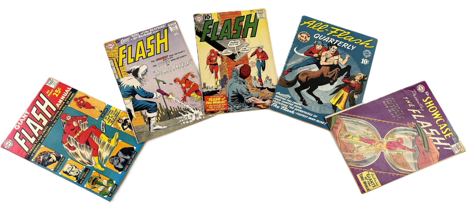 (5) Vintage Comics Featuring The Flash (1 of 11)