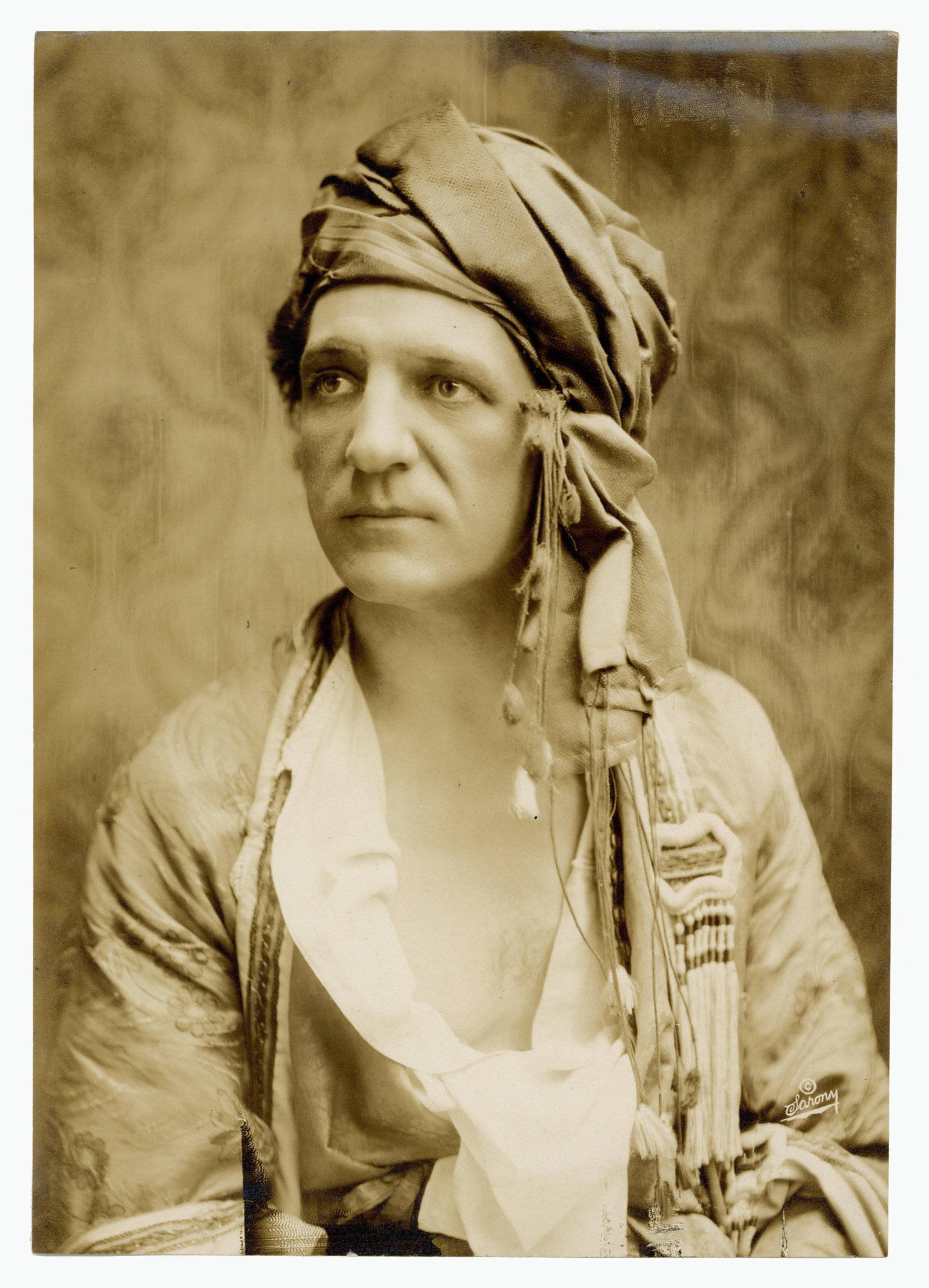 Sarony Studio Photograph of Silent Film Actor In "Omar The Tentmaker" Costume (1 of 3)