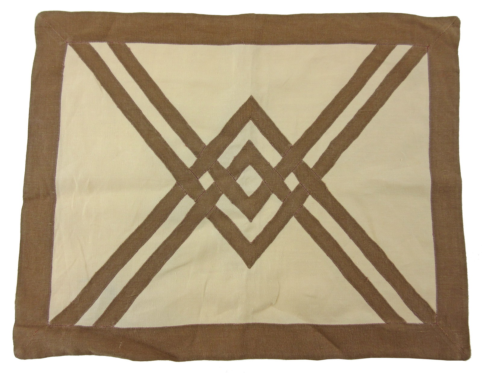 Duke & Duchess of Windsor Owned "W" Placemat, Ex-Sotheby's: Edward, Duke of Windsor England n.p., ca. 1960s Duke & Duchess of Windsor Owned "W" Placemat, Ex-Sotheby's Tableware A linen placemat, light brown ground with a dark brown border and stylized "W" desi