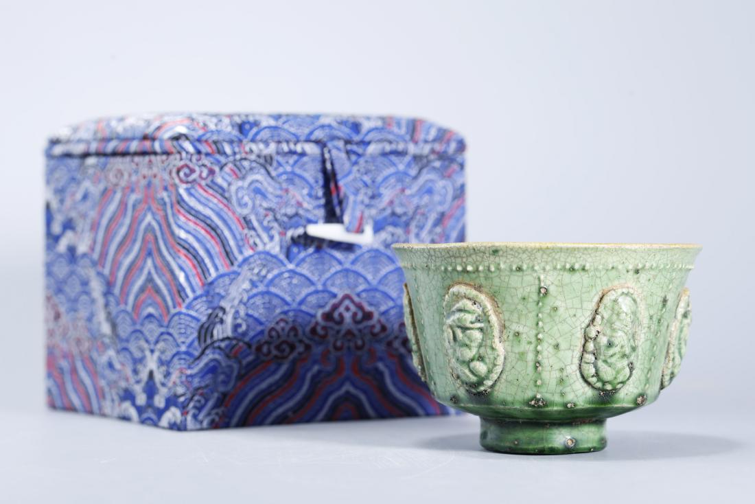 TRI-COLOR GREEN GLAZED CUP (1 of 10)