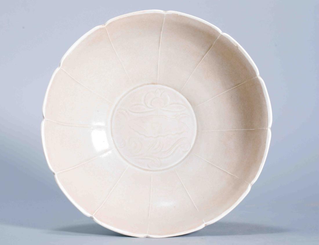 DING KILN WHITE GLAZED BOWL WITH LOTUS AND LOTUS LEAF (1 of 8)