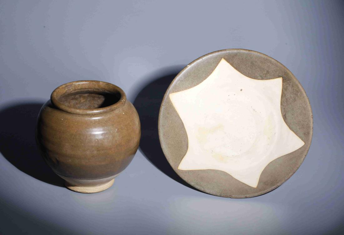 FIVE GENERATIONS OF YAOZHOU KILN TEA GLAZE SMALL CANS + (1 of 6)