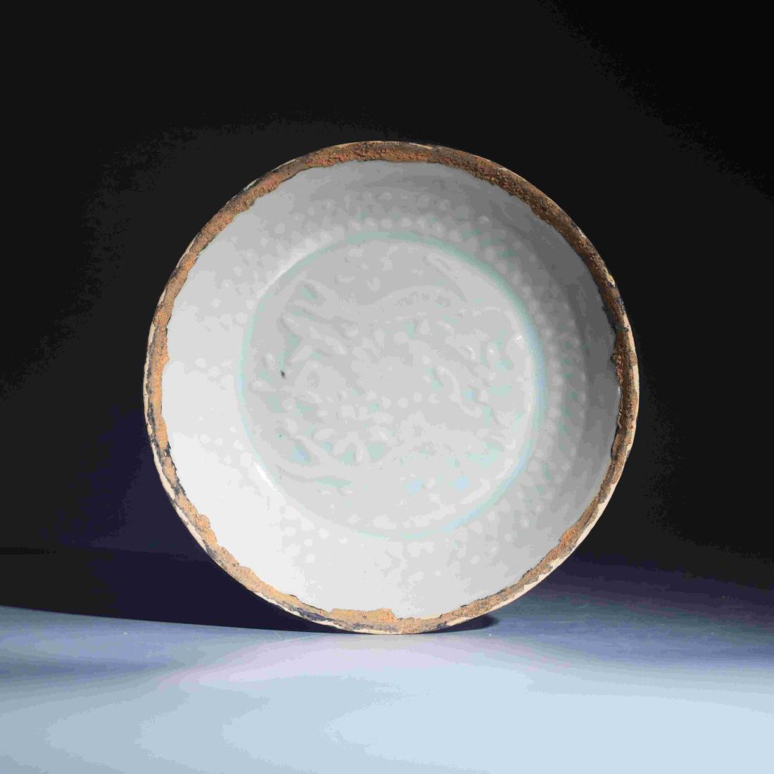 HUTIAN KILN FLOWER PRINTED FISH PATTERN DISH (1 of 6)