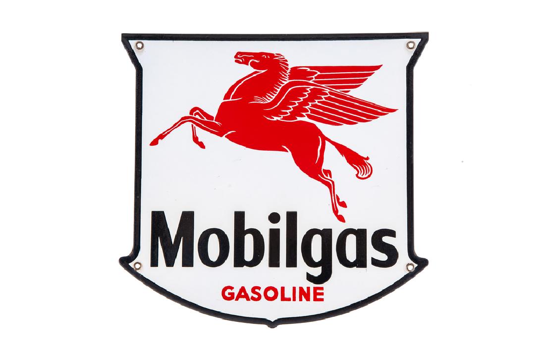Mobilgas West Coast Porcelain Gas Pump Sign: Mobilgas West Coast Porcelain Gas Pump Sign West coast ssp pump plate. Sign is in very good shape with good gloss and color. The field does have some minor yellowing around the letters. The perimeter