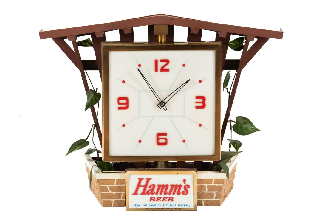 Hamm's Beer Clock/Lighted Sign: In good condition, lights up and runs, no damage that I can see (TAC) Size 18"x24"12" Rating 8.75
