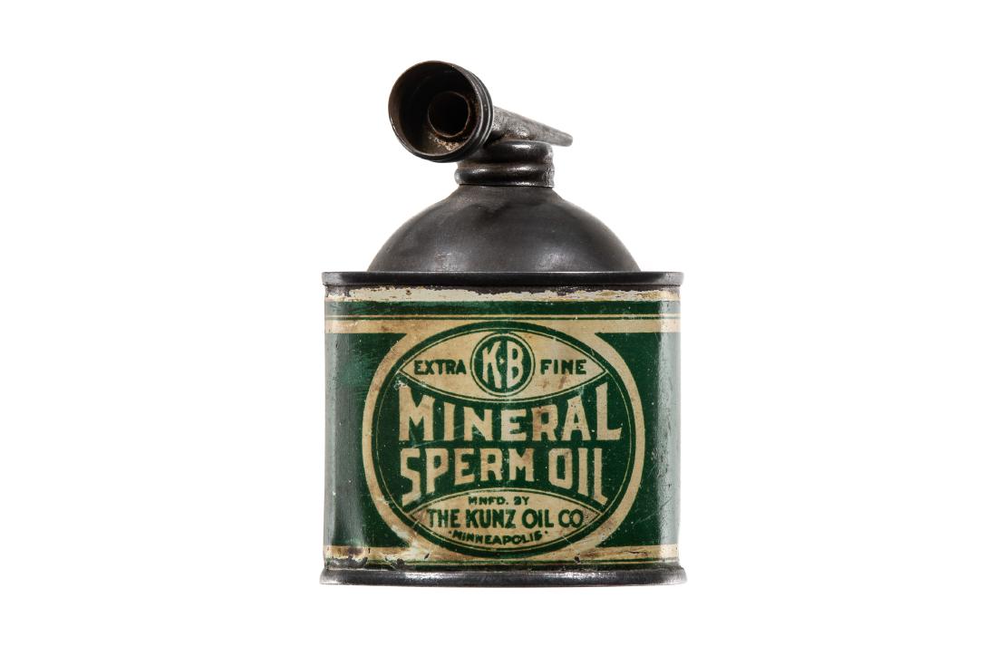 Early Kunz Mineral Oil Can (1 of 2)