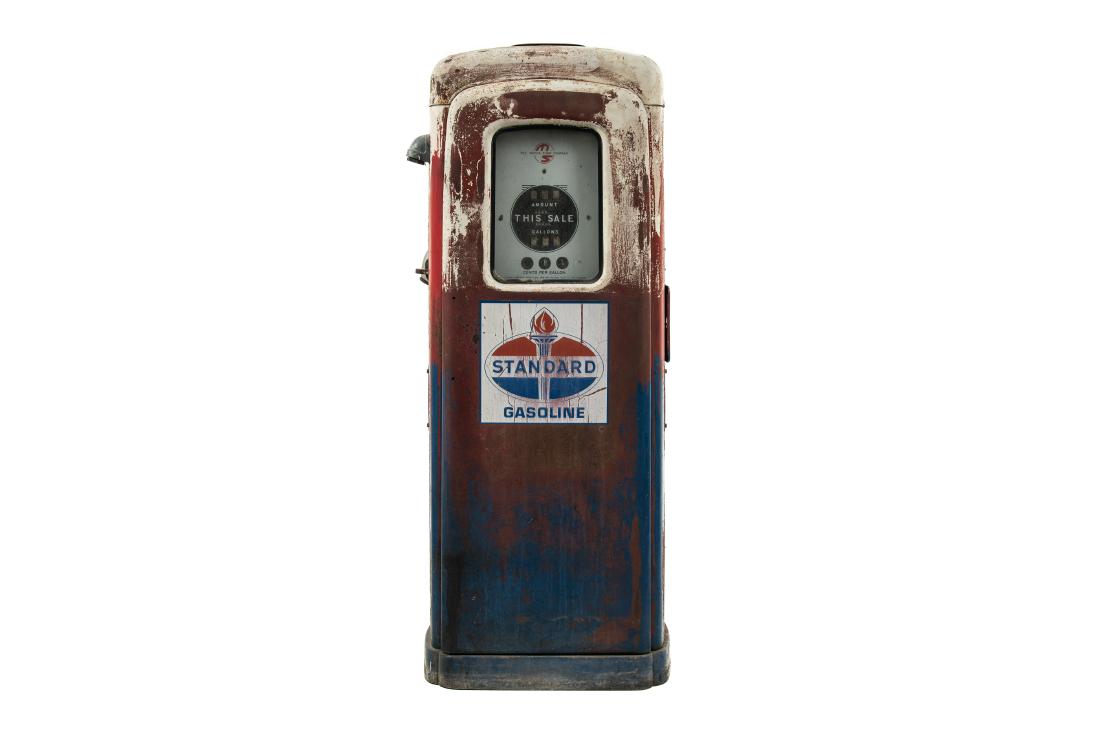 M&S Model 80 Gas Pump Unrestored (1 of 5)