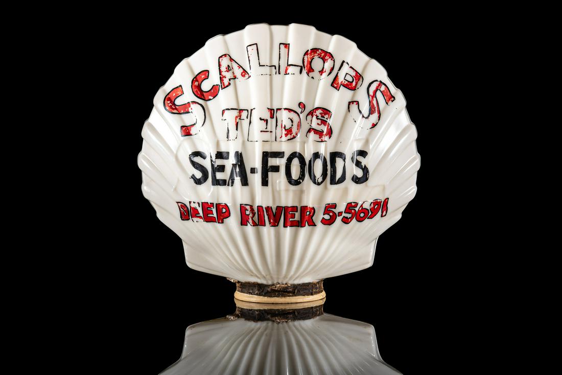 Shell Gasoline & Ted's Seafood Gas Pump Globe (1 of 2)