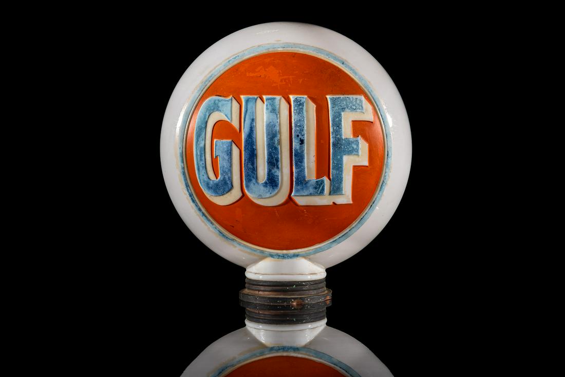 Early Gulf Gasoline One Piece Gas Pump Globe (1 of 2)